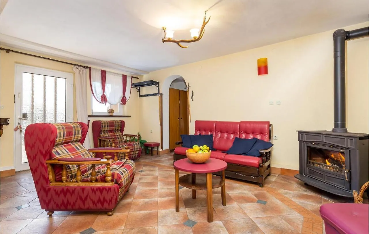 Amazing Home In Vrbovsko With Kitchen 0*,