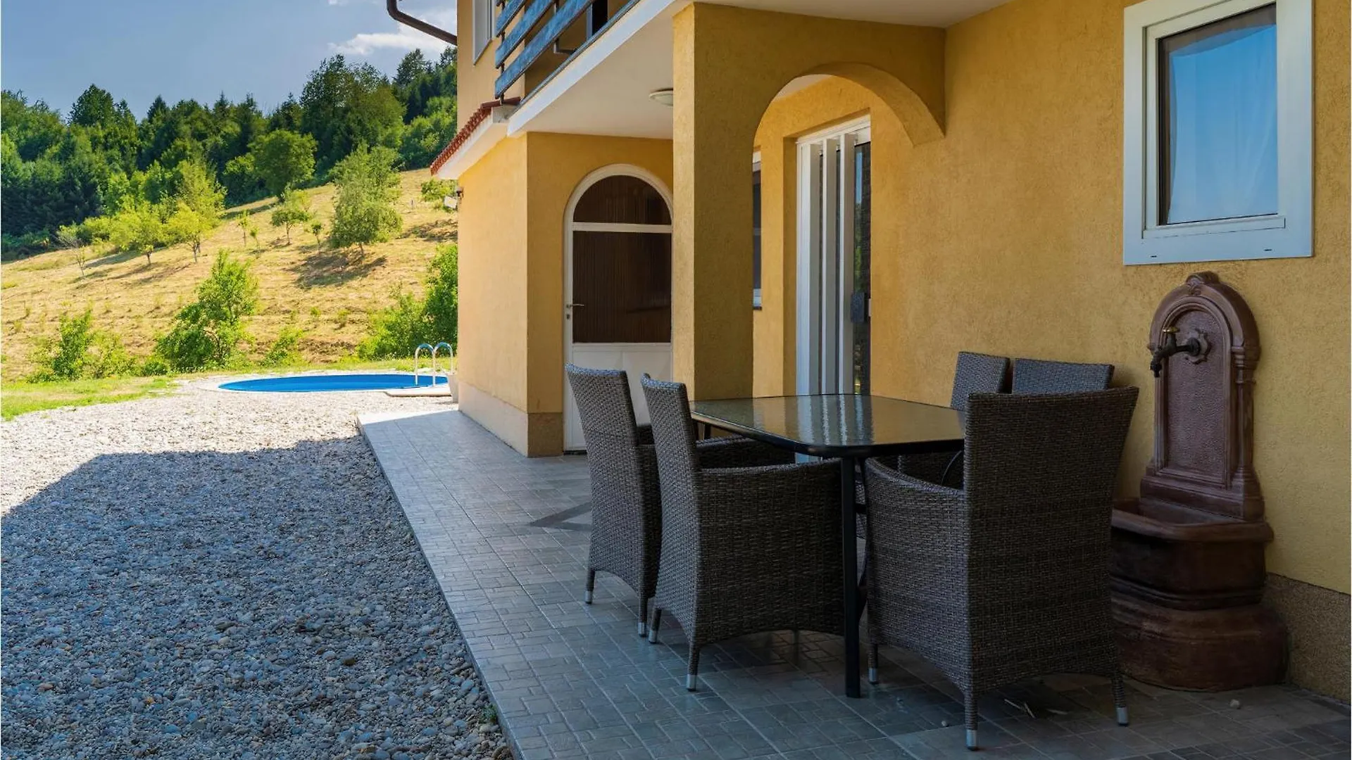 Amazing Home In Vrbovsko With Kitchen 0*,